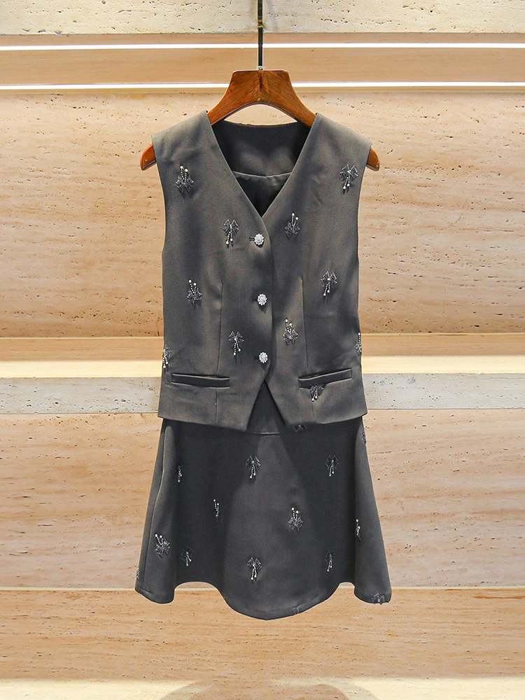 

Miumem Luxury Women's Faion Set with Knot Pearl Vest Top And f Skirt in Wool V-Ne Button Sle for 25-35 Yea...