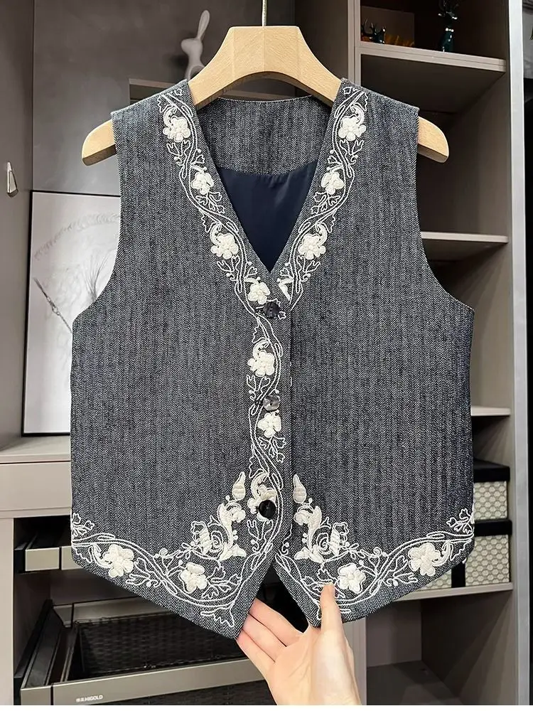 

Floral Embroidery Vest Women Cotton Sleeveless Embroidered Tops Chinese Style Ethnic Vintage Tang Vest