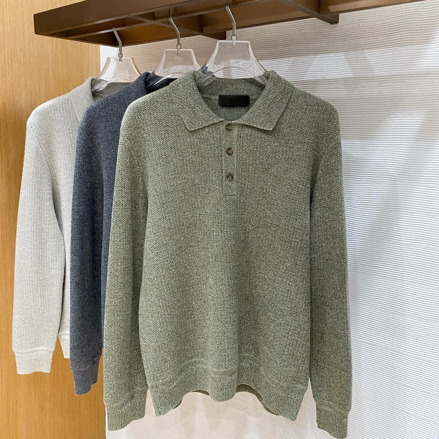 

Италия LP: Новая осенне-зимняя коллекция — однотонный вязаный свитер-поло из смесовой шерсти для повседневной носки