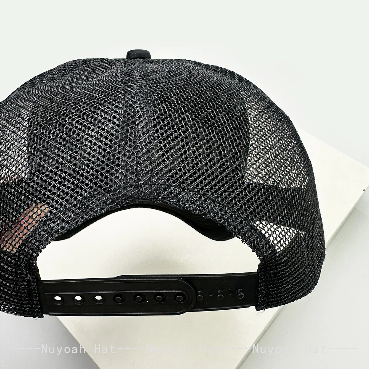 Nuevas Gorras de Béisbol Unisex con Estampado de Personajes de Dibujos Animados y Letras, Gorras Trucker Transpirables con Bloques de Color y Protección Solar, Gorras de Malla Versátiles