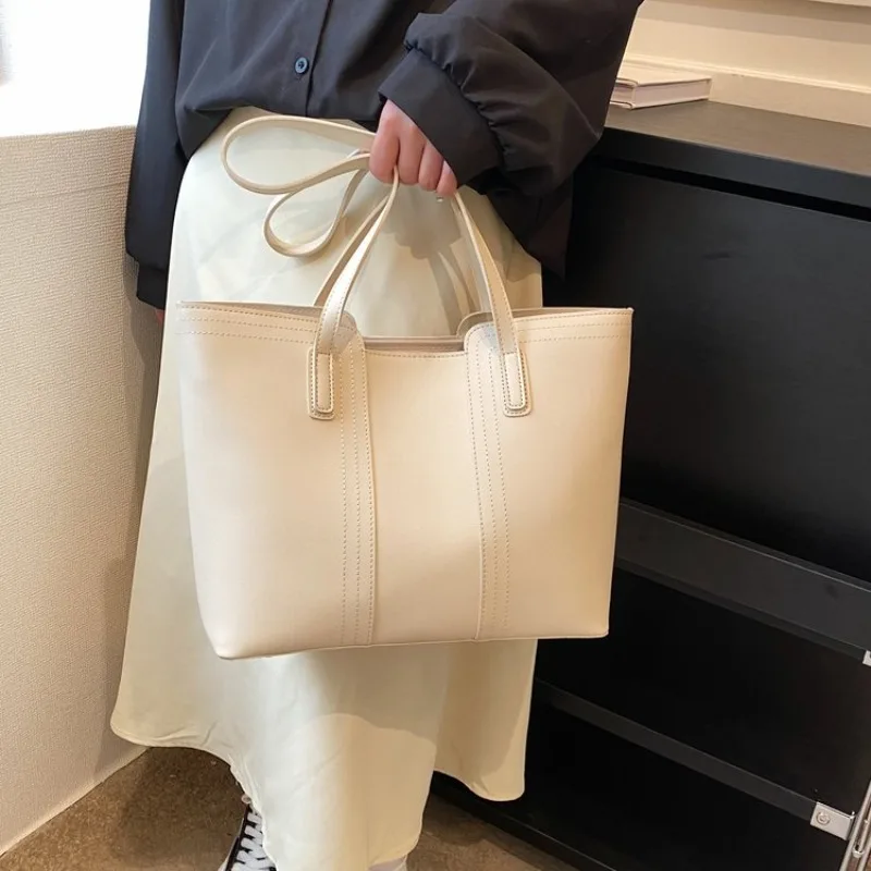 

Women Luxury Elegant Leather Bag High End Classic Vintage Trendy Paris Crossbody Messenger Tote Bag