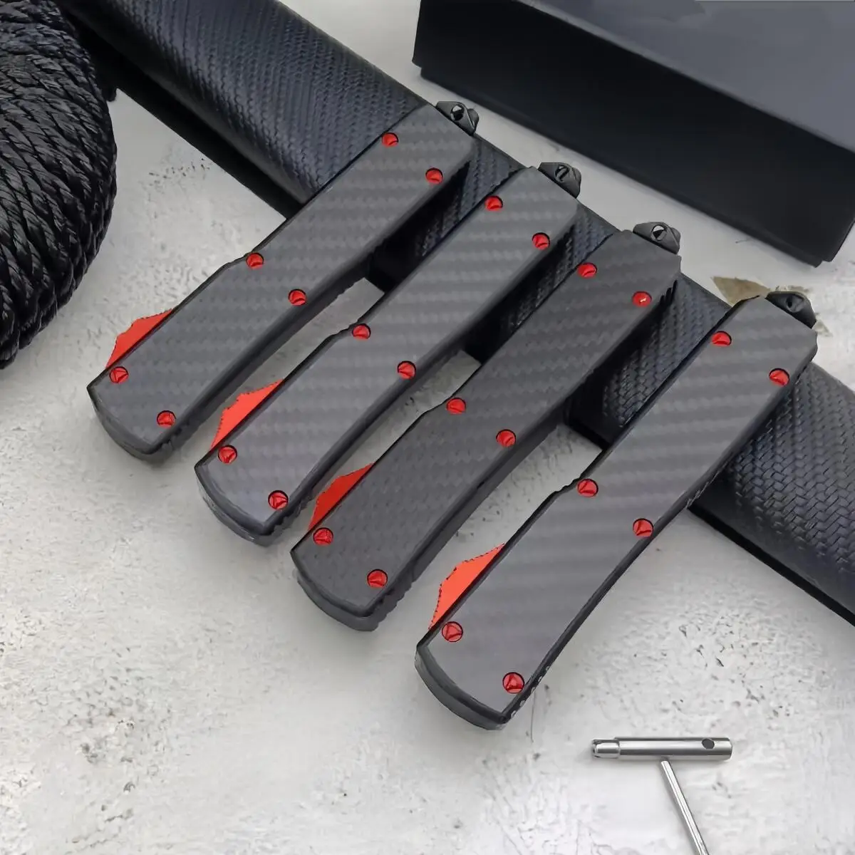 UT Series UTX85 مقبض ألياف الكربون EDC أداة متعددة