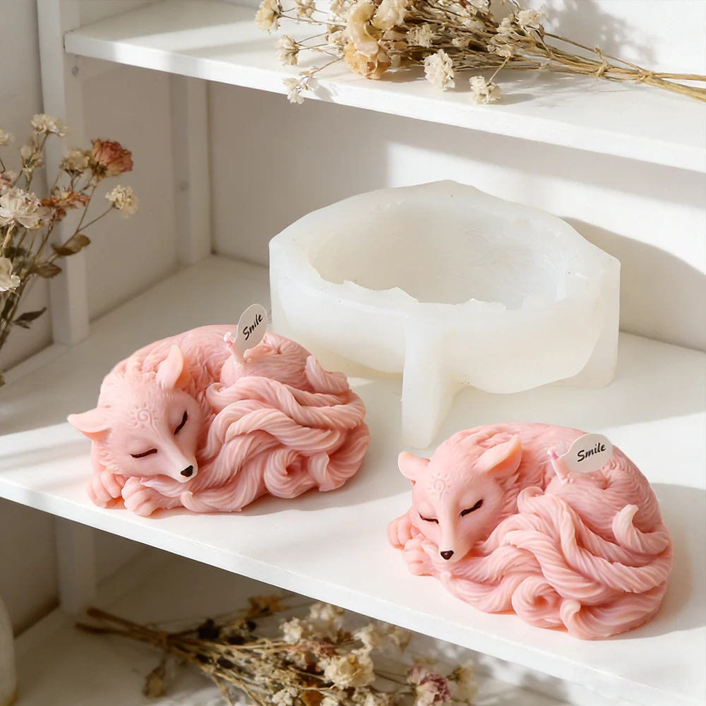 3D Sleeping Nine-Tailed Fox Silicone Candle Mold Lying Fox Resin Mold for DIY Aromatherapy Candle Soap Plaster Home Decor Craft