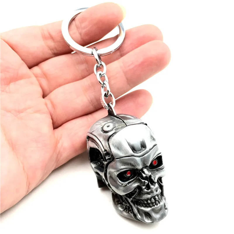 LLavero de cabeza de calavera 3D de Terminator de película, colgante de moda para hombres y mujeres, llavero con dije Vintage, accesorios de recuerdo, regalos al por mayor