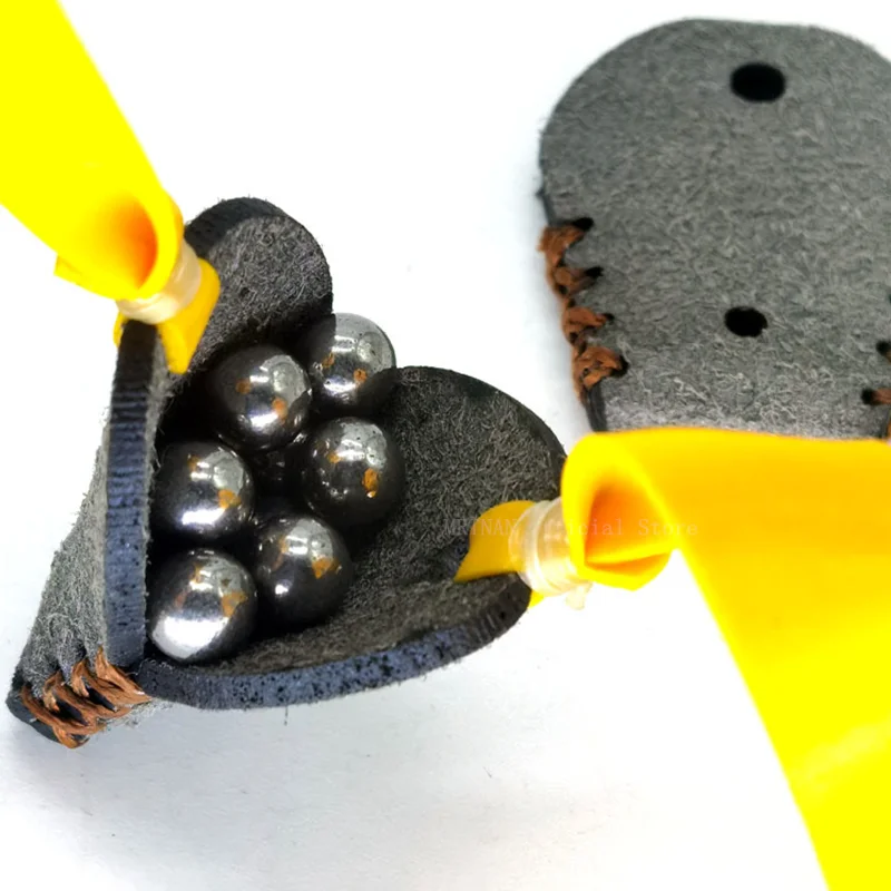 Slingshot Large Capacity Leather Pocket for Steel Balls Mud Pills Rubber Band Accessories Outdoor Hunting Shooting Slingshot