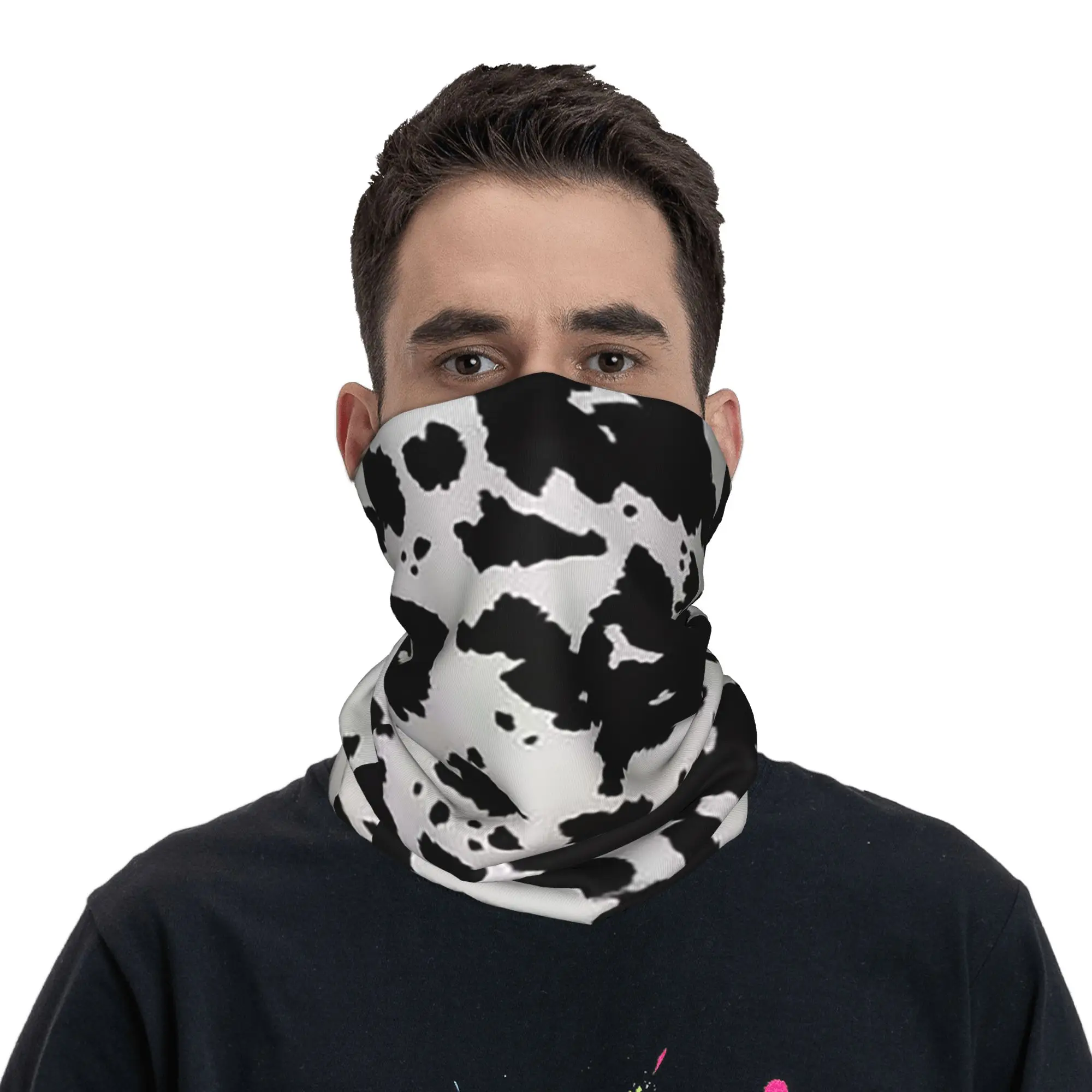 

Light Beige Cow Print Bandana Neck Cover Printed Face Scarf Headwear Outdoor Sports Unisex Adult Washable