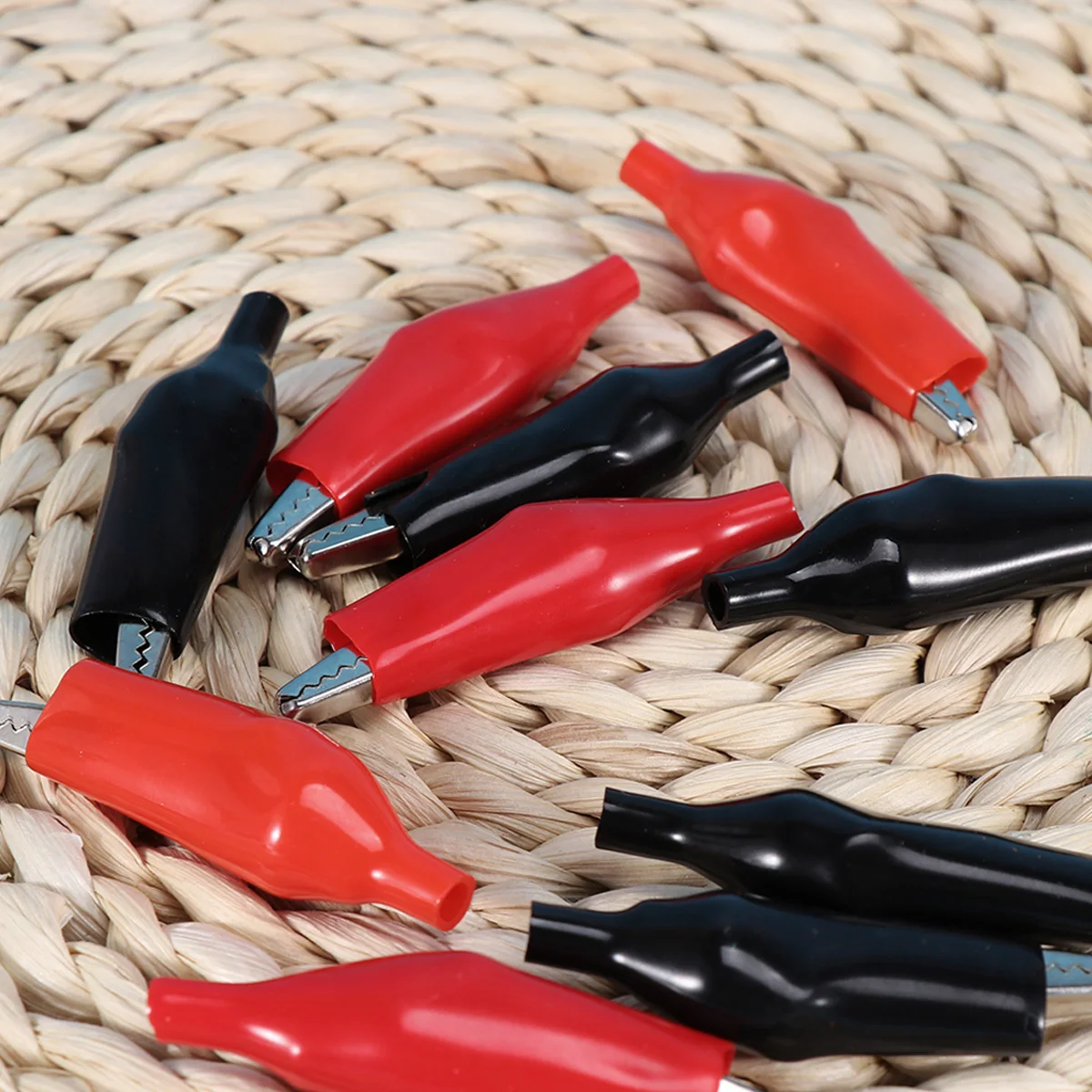 

20Pcs Power Alligator Clip Metal Electrical Clamp Thick Insulated Sleeve Auto Testing Probe Clamp Red Black