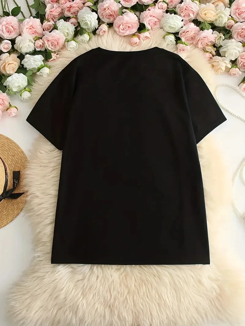 تي شيرت نسائي بشريط كاسيت ريترو من التسعينيات وقلم رصاص جرافيك كبير الحجم أسود بياقة دائرية وأكمام قصيرة، تي شيرت صيفي كاجوال مقاس كبير