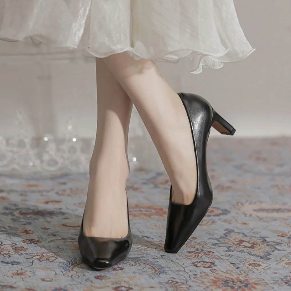 High Heels Women's New Professional Commuting Work Shoes Black Mid Heeled Leather Shoes French Retro Womens Single Shoes pumps - view 5