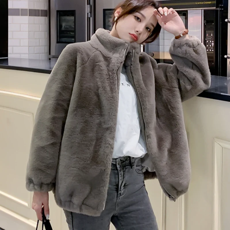 Korea Autumn and Winter Fashion Jacket Women's 2022 Temperament Elegant Lapel Slotted Loose Pockets Warm Mink Imitation Fur