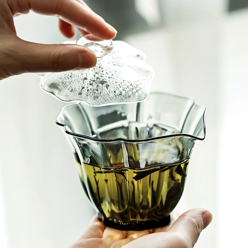 Ash Glass Lidded Bowl Tea Cup, Kung Fu Tea Set, Hand-Held Tea Bowl with Filter, High-End, Symbolizing Wealth