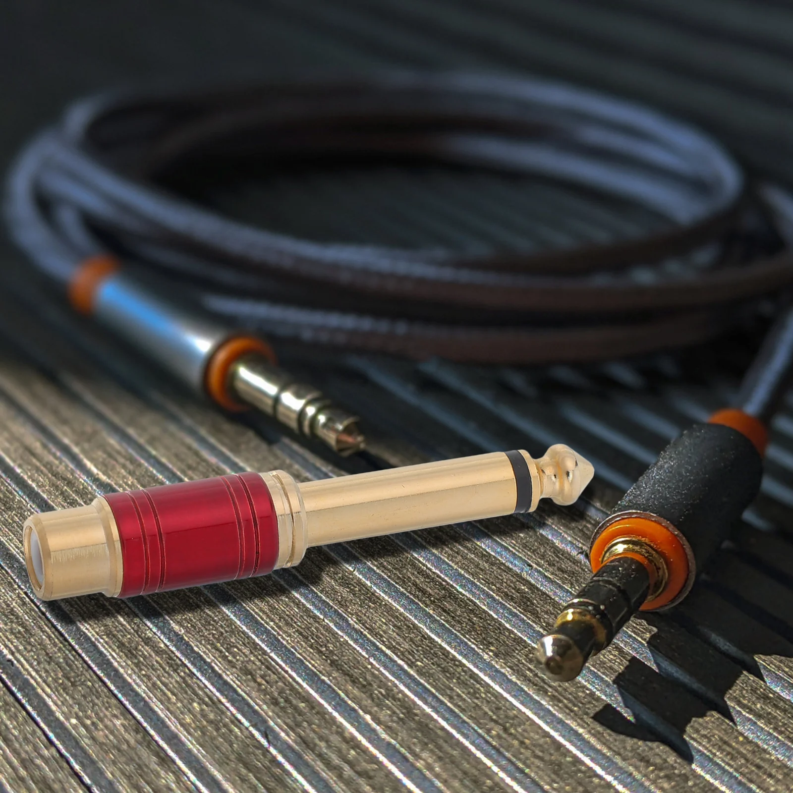

2Pcs Audio Adapter Male to Female 6.35mm Red Gold Plated Jack Connector for Stable Theater Recording Dj Setup Aux Adapter