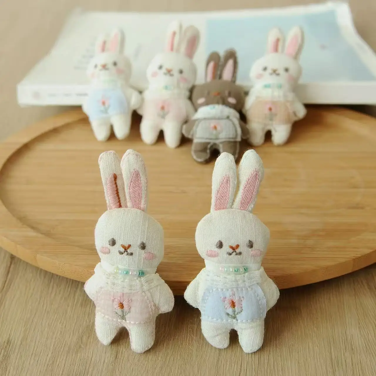 Stuffed Fabric Rabbit Brooch Floral Embroidery Sweet Forest Fresh Cute Kawaii Pin for Women Bag and Clothes