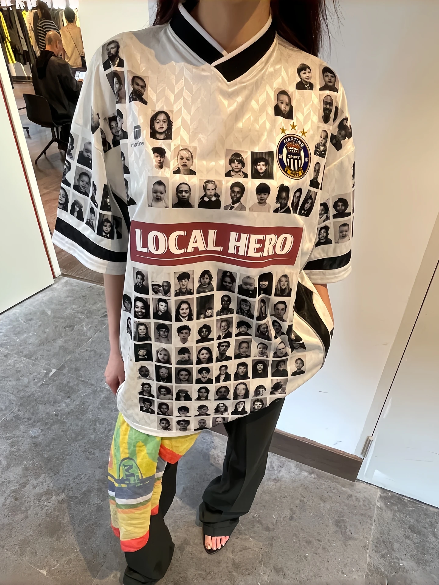 Martine Rose American Retro Golf Jersey Loose Short Sleeve T-Shirt Digital Printing Embroidery Badge Black White Portrait
