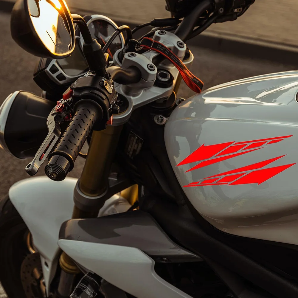 1 par de calcomanías reflectantes autoadhesivas para caja trasera de motocicleta, pegatinas decorativas antiarañazos impermeables para coche y motocicleta, 20cm x 4,7 cm