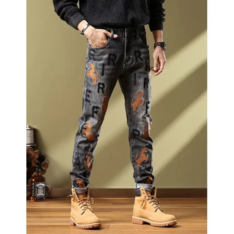 

Облегающие джинсовые брюки в стиле хип-хоп, Стрейчевые мужские джинсы с буквенным принтом, мужские повседневные облегающие брюки, бриджи