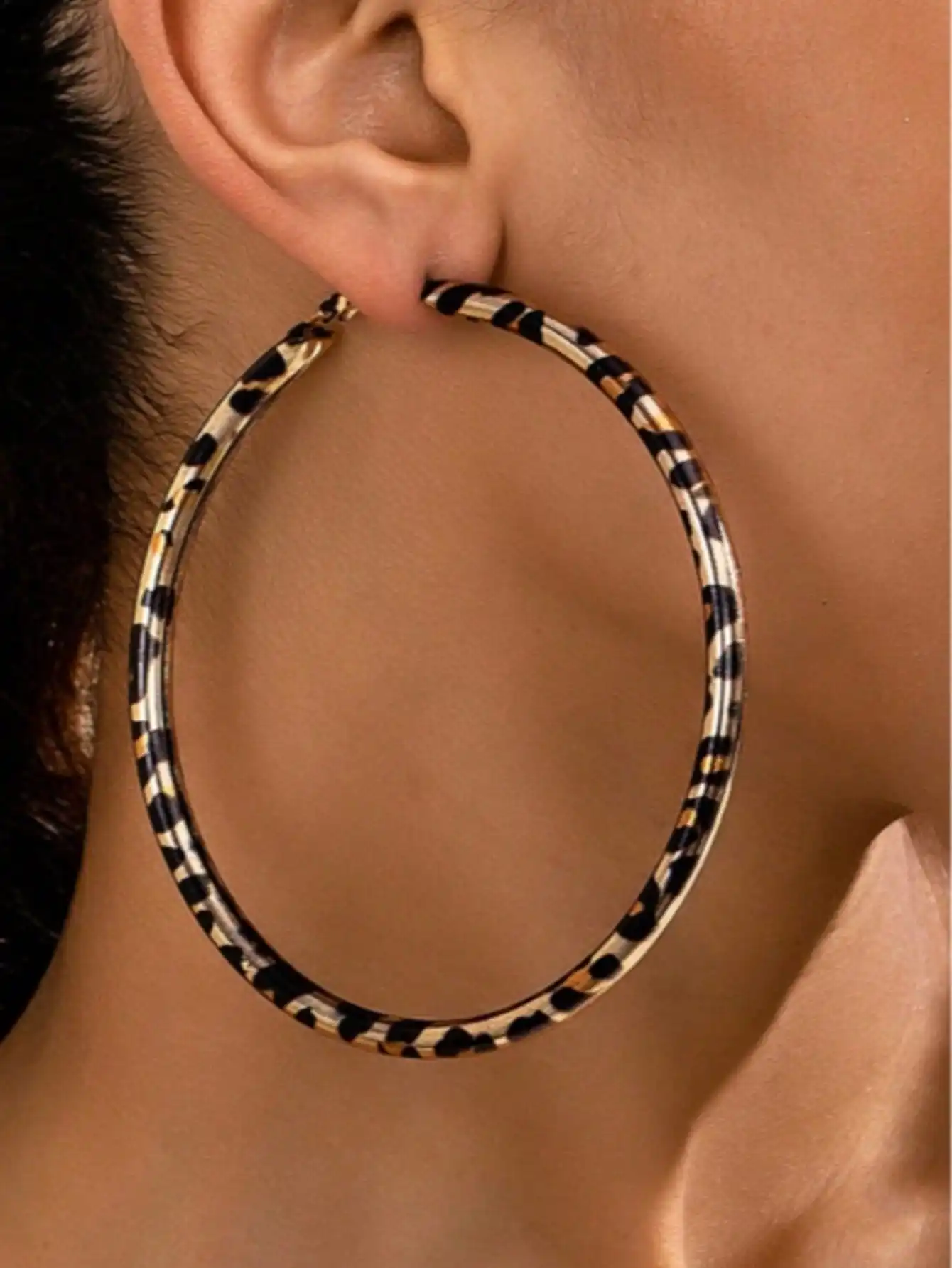 

Leopard Print Hoop Earrings for Women - Retro Style Fashion Jewelry