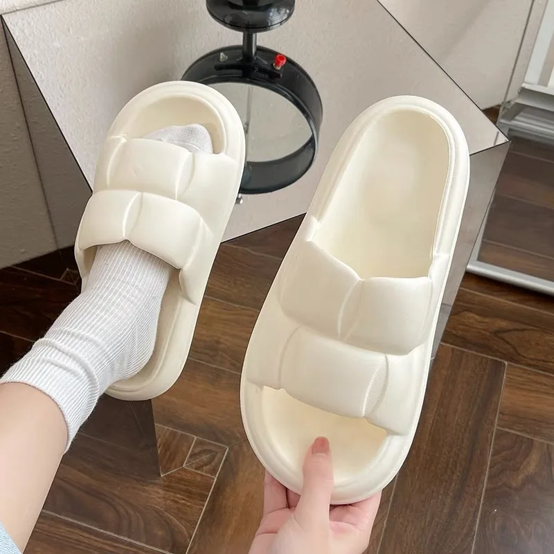 

Summer Soft Shoes Cloud Slippers Indoor Mute Bathroom Anti-slip Slide EVA Beach Flip Flops Men Ladies Leisure Sandals