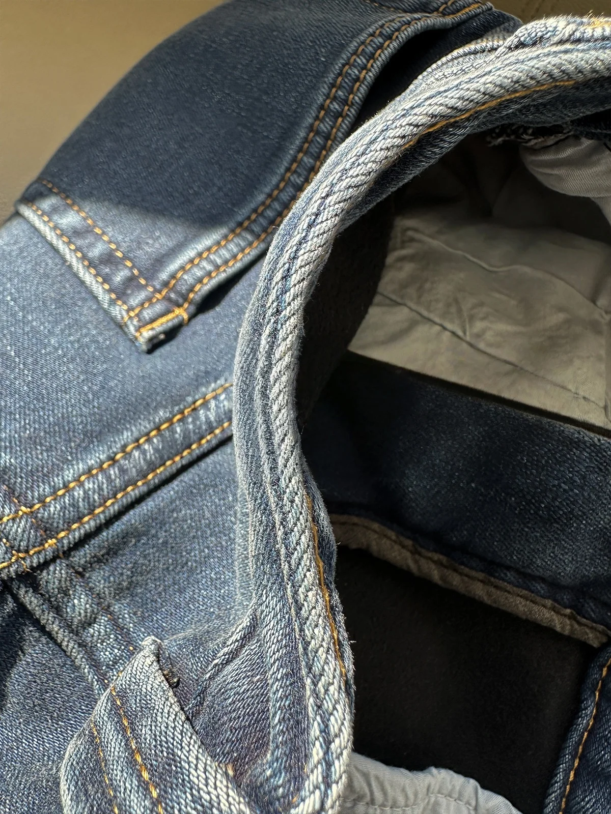 Women's 2025 Autumn and Winter New Wash Blue Fleece-lined Jeans