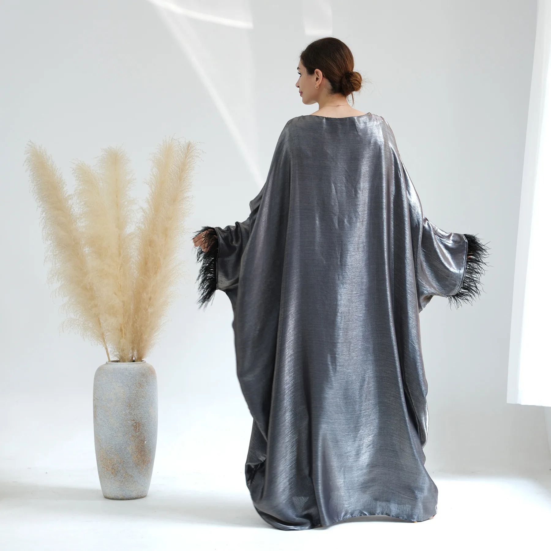 Fashion Shiny Oversized Abaya Djellaba Muslim Dress Dubai Full Length Feather Tassels Abaya Dubai Muslim Islam Kaftan Robes