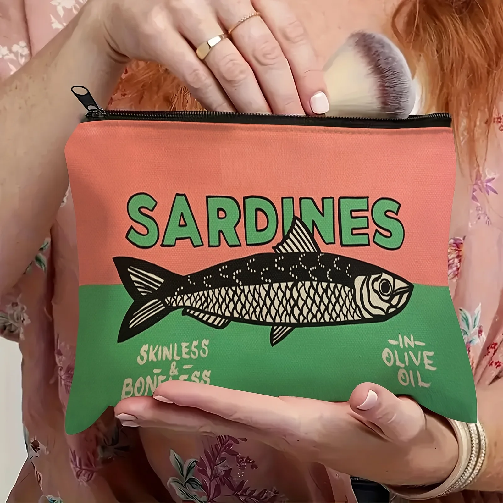 Bolsa de Cosméticos Unisex para Adultos, Mini Bolsa con Cierre, Diseño Moderno de Colores Mixtos, Multifuncional, con Diseño de Aceite de Oliva y Sardinas, Portátil