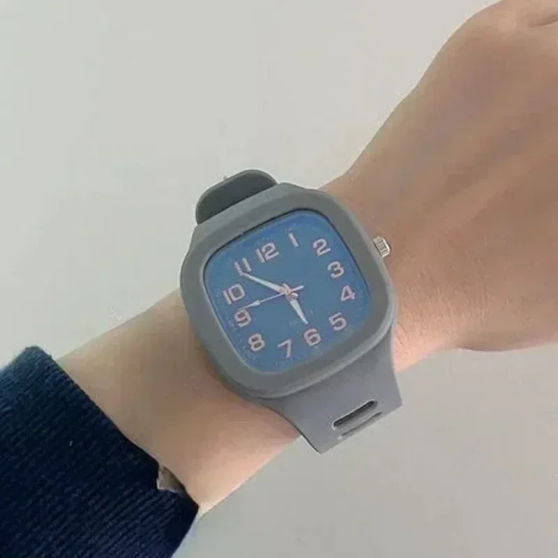 Fashion Women Squartz Dial Quartz Watches Men High Quality Silicone Quartz Wristwatches Students Waterproof Watch Clock Gifts