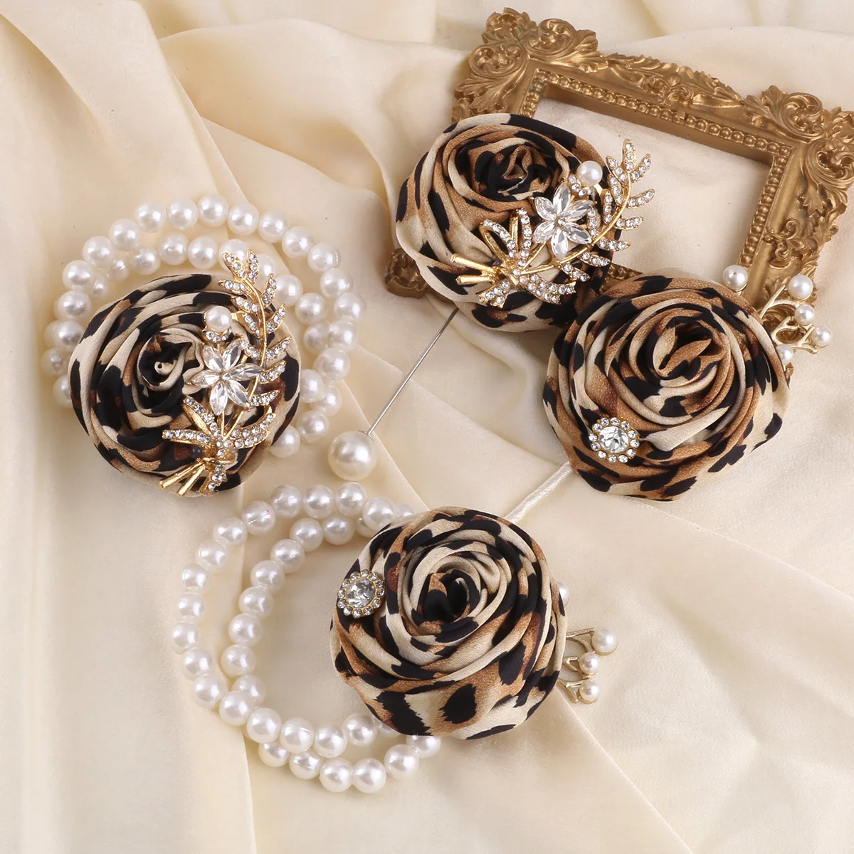 

Wedding bride and groom simulation sexy leopard rose roll corsage wrist flower set brooch business banquet accessories XH926