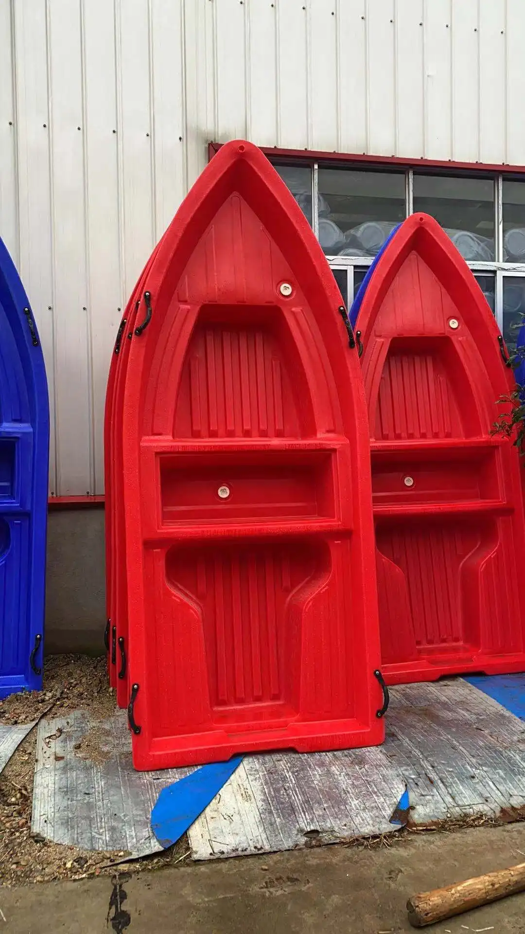 قارب صيد بلاستيكي عالي الجودة من مادة البولي إيثيلين #4