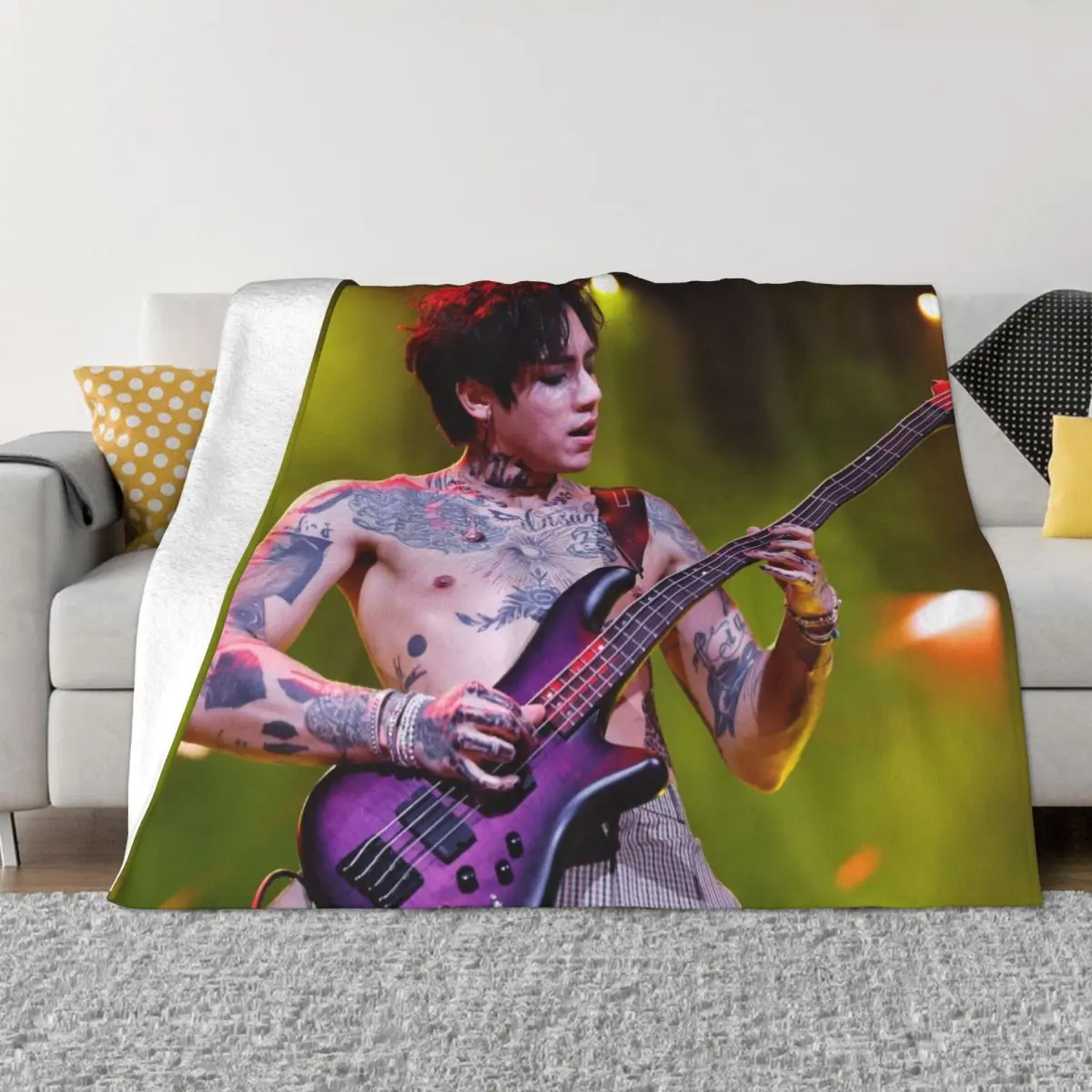 Dpr Ian 000906 Quil… - image