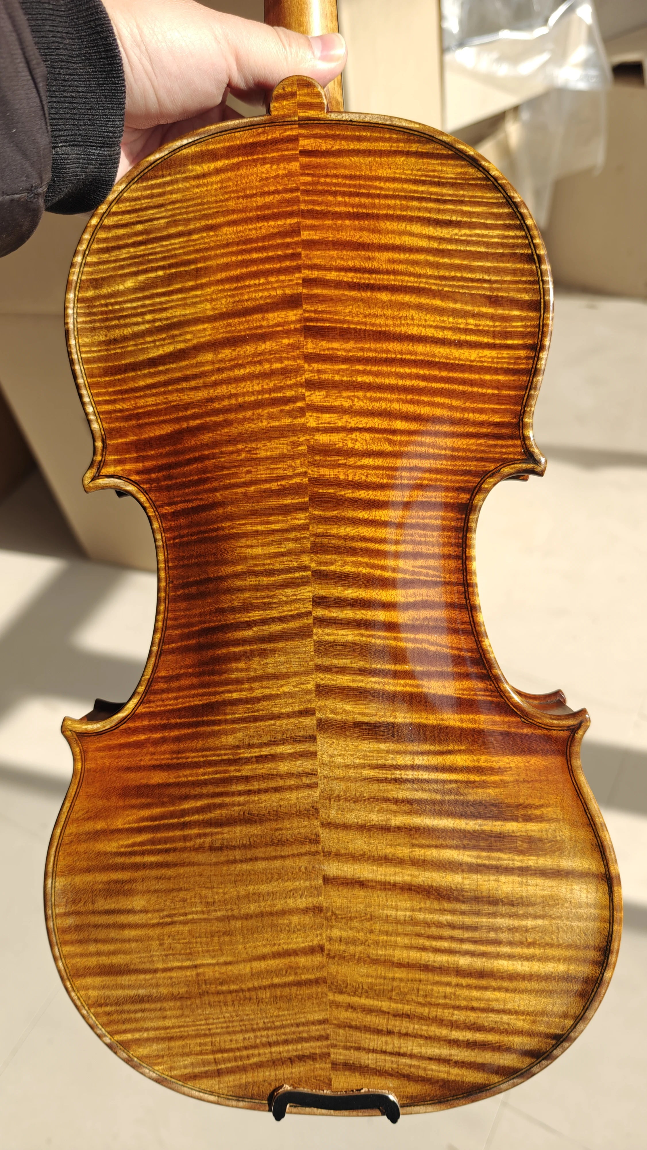 Italian Crafts Handmade Varnished Carved Spruce Violin,Flame Maple,well Done Set Up,Good Sound,Orange Brown,String Instruments