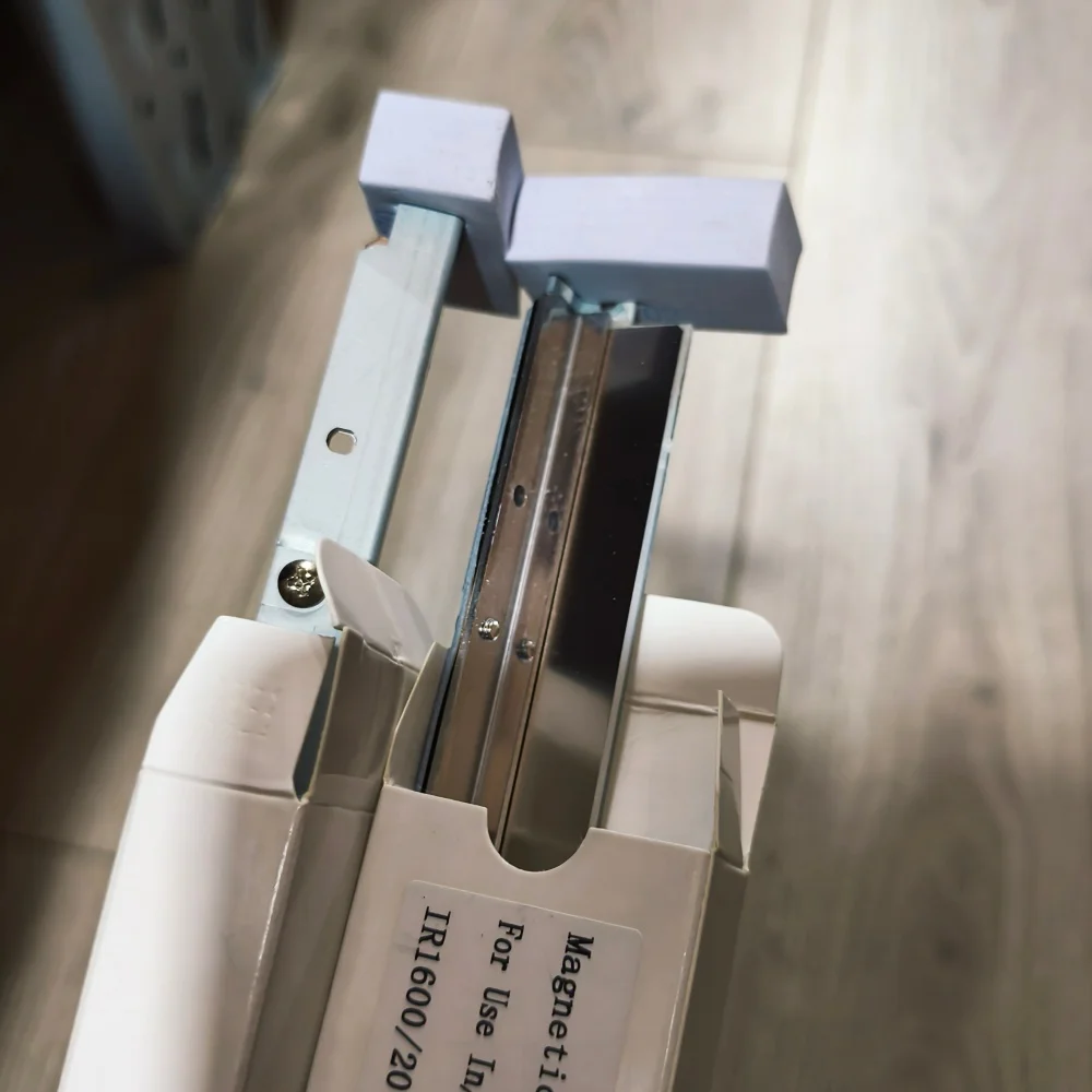 

1 шт. лезвие для чистки магнитного ролика разработчика для Canon IR 2016 2020 2018 2022 2025 2318 G28 IR2016 IR2020 IR2018 IR2022 IR2025