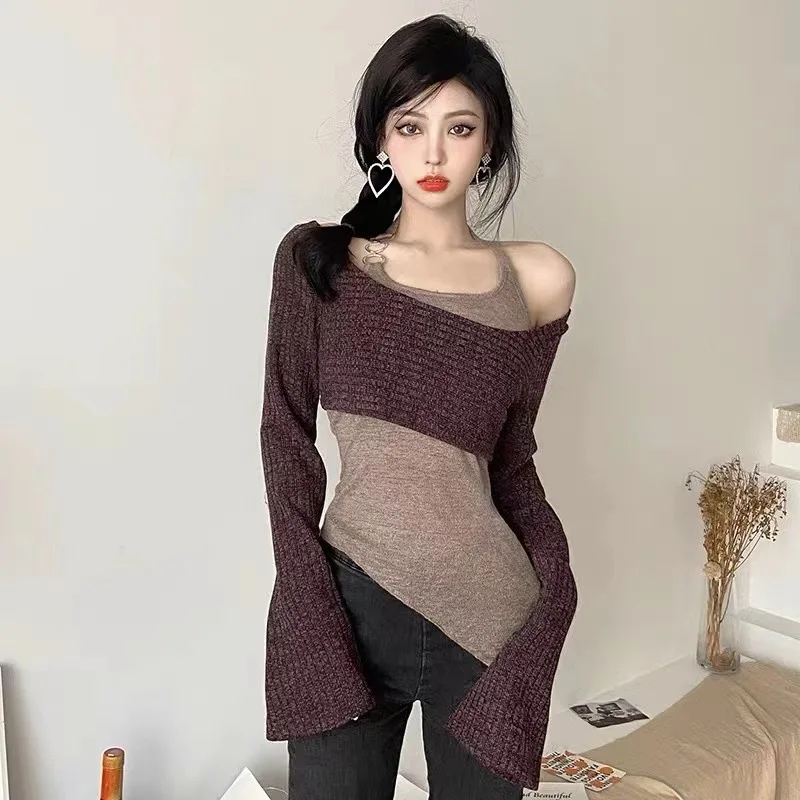 

2023 Autumn/Winter Retro Color Block Knitted Fake Two Piece Flare Sleeves Slim Fit Elastic Sweater Top