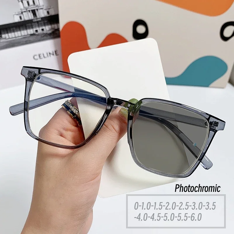 

Vintage Square Frame Color Changing Myopia Glasses Fashion TR90 Anti Blue Light Photochromic Glasses with Diopter 0 To -6.0