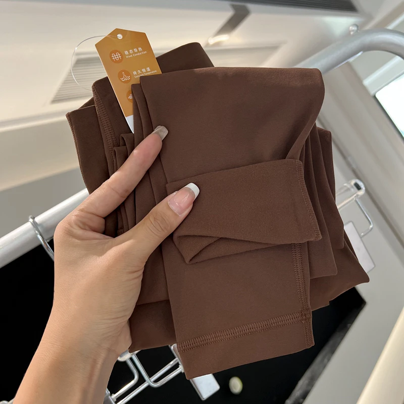 Modische Herbst-Winter-Damen-Fleece-Yogahose mit hoher Taille, Hüftlift, bequem, schmal geschnitten, für Laufen, Fitness, Freizeit und Radfahren. – Detail 9