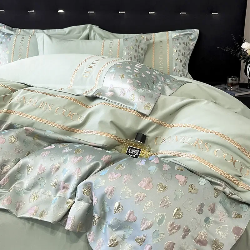 Bedroom Light Luxury Pure Cotton Long Staple Cotton Four Piece Set with Heart Embroidery Duvet Cover High-end All Cotton Bedding