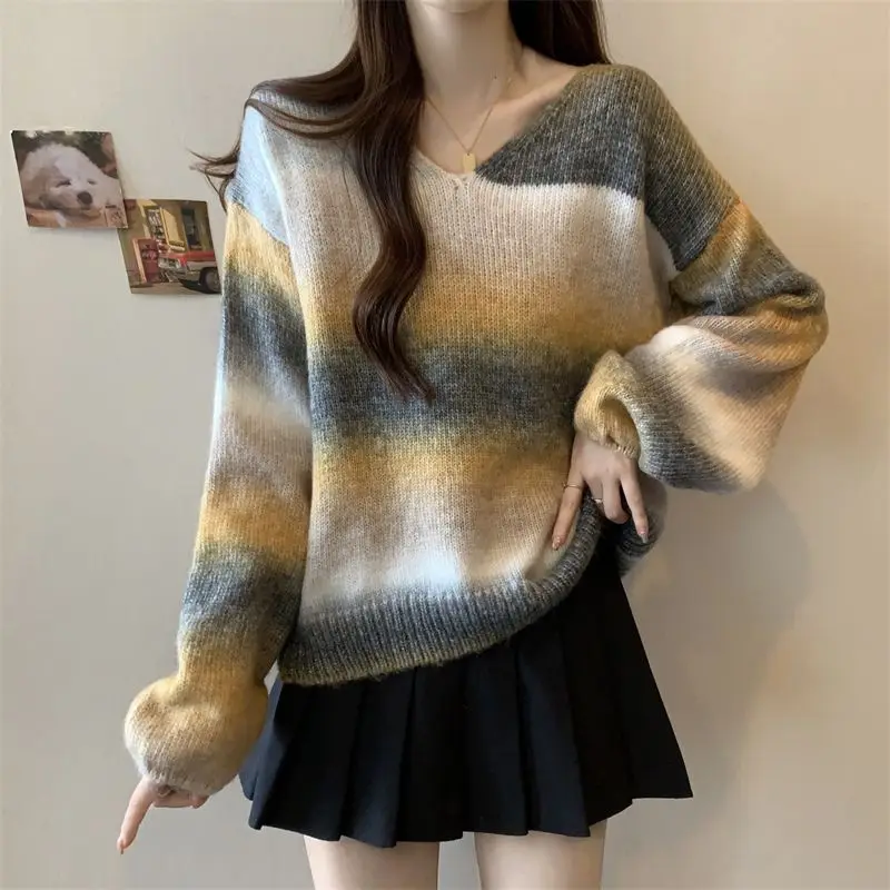 Large Size Women's Autumn and Winter New Collection Lazy Style Color V-neck Knitted Sweater Women's Loose Belly Cover Top