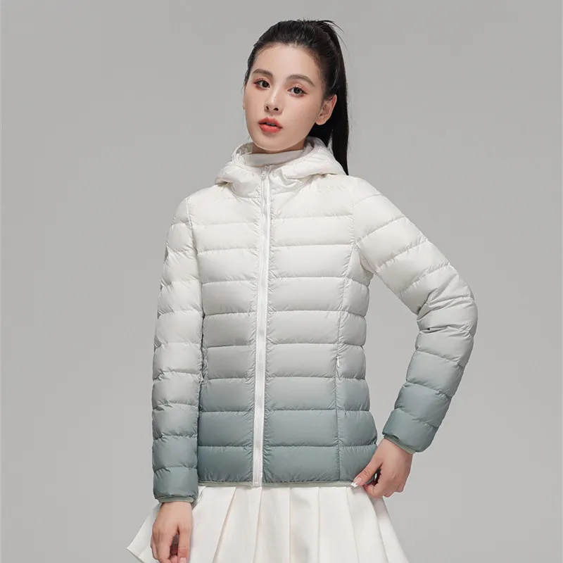 Chaqueta con capucha de Color degradado para mujer, chaqueta acolchada ligera 90% de plumón de pato blanco, abrigo de invierno portátil para mujer, JK-072