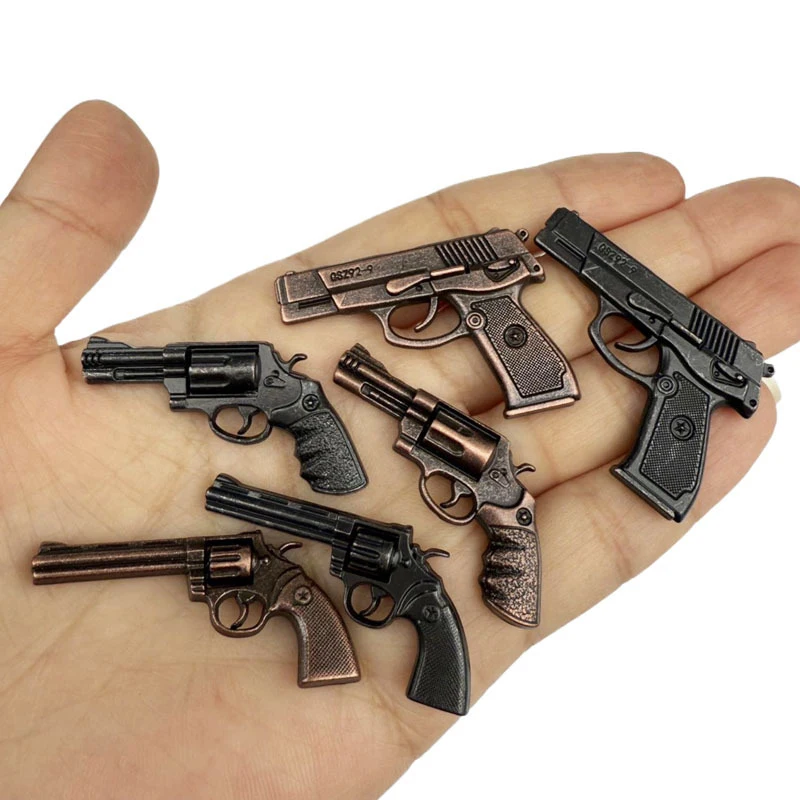 1/12 Puppenhaus Mini Simulation Revolver Pistole Modell Für Action Figur Soldat Szene Dekoration Puppe Haus Diorama Foto Requisiten