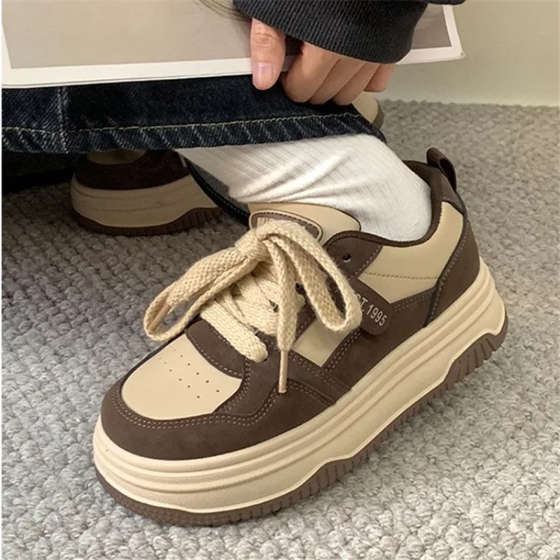 Brown Platform Sneakers Women\'s Sports Shoes Tennis Female Flats Vintage Vulcanize Harajuku Skateboard Spring Summer 2024