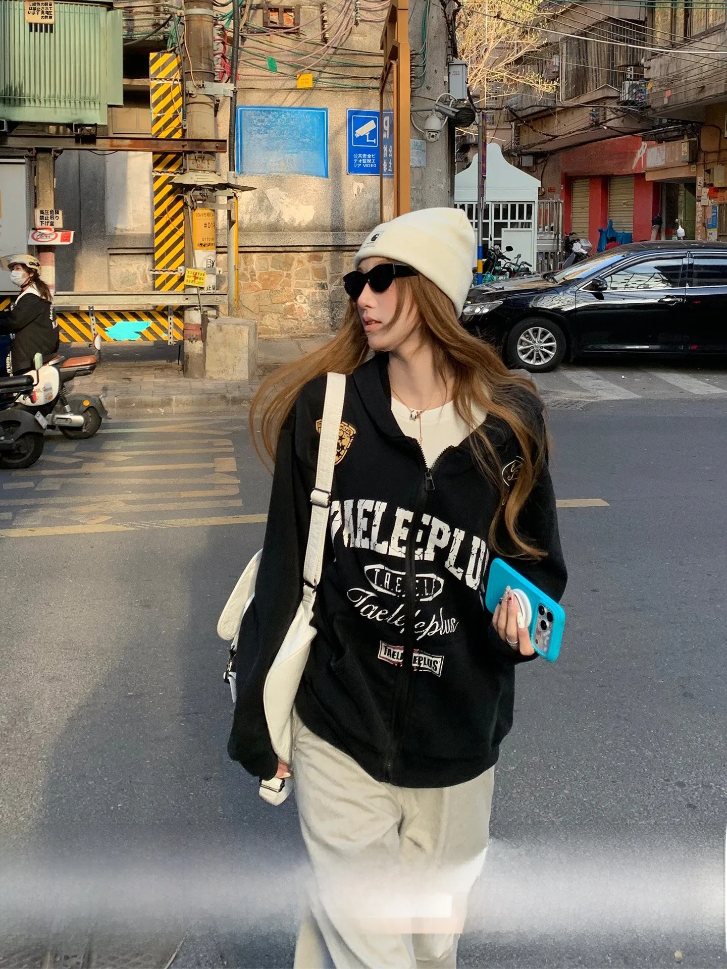 

Женская толстовка-куртка в стиле ретро с принтом, повседневная, свободного кроя, стройнящая, весенняя, из смесового хлопка и полиэстера, на молнии, с длинным рукавом