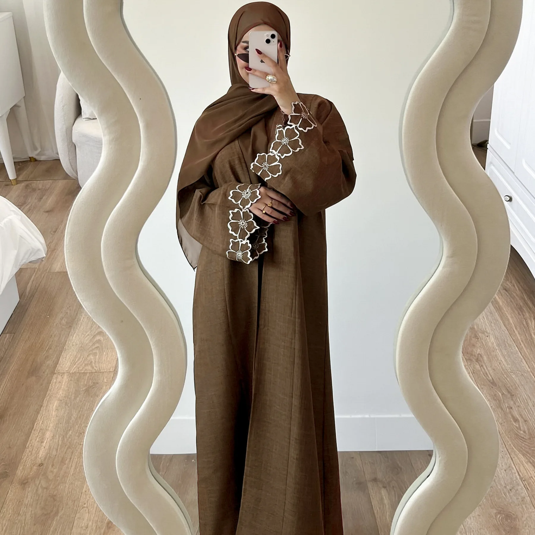 

Dubai 2024 Loriya Embroidered Türkiye Flower Cardigan Robe Lr899&lr900 Long Dress Robe Abaya Ramadan Dubai Luxury Islam Elegant