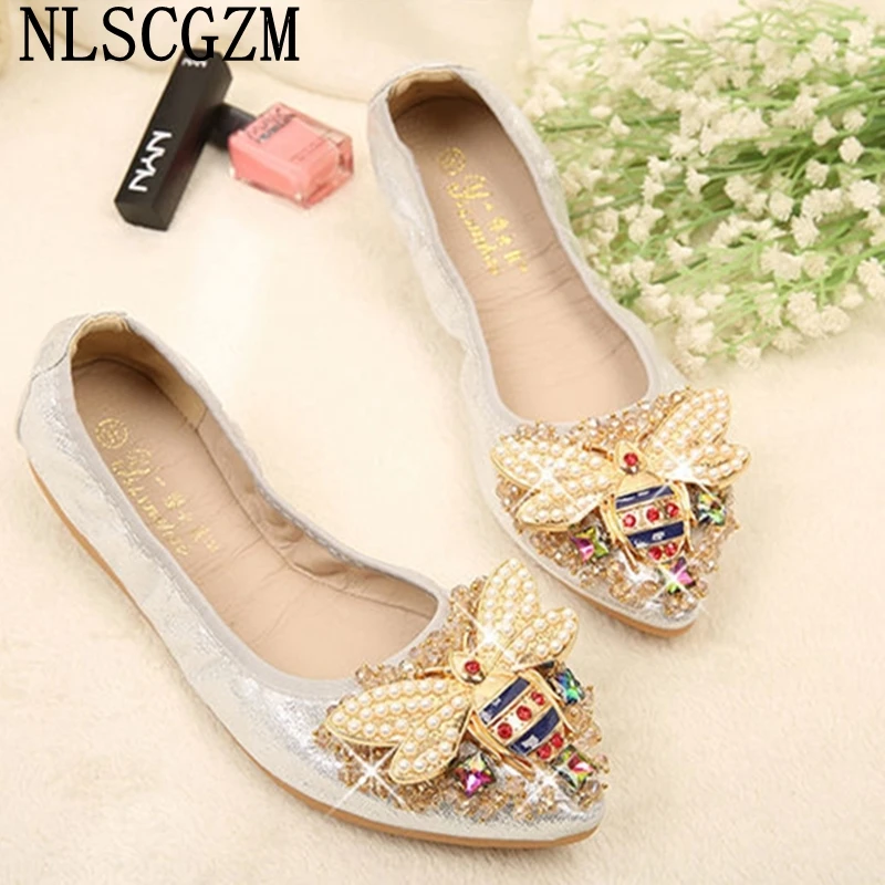 2024 Fashion Women Leather Casual Shoes Woman Flats Slip on Shoes for Women Barefoot Shoes Crystal Loafers Women Harajuku Zapato