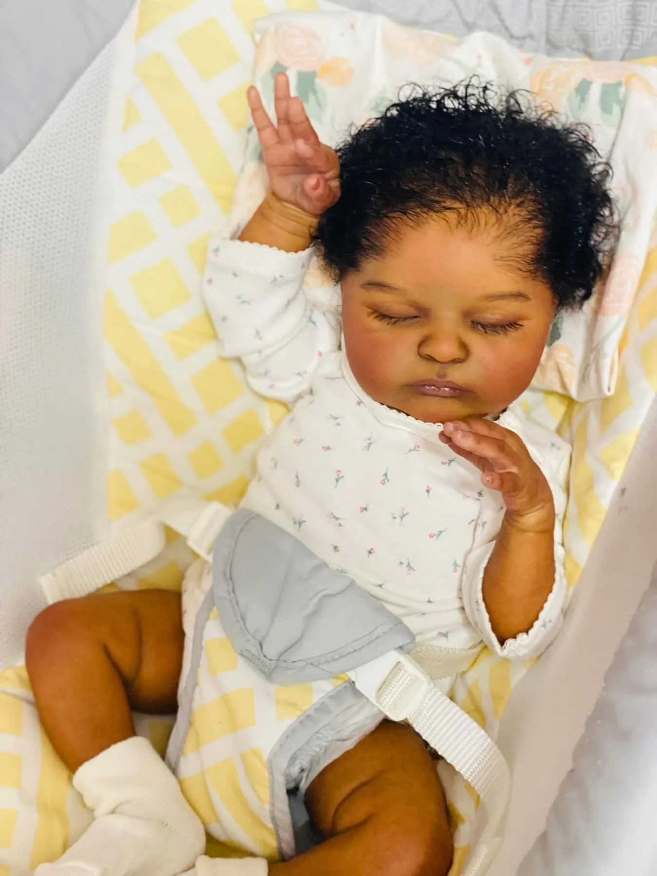 NPK 18 Zoll dunkle Haut Neugeborene Babygröße mit handverwurzeltem Haar Reborn Babypuppe Laura Lebensechtes echtes Baby