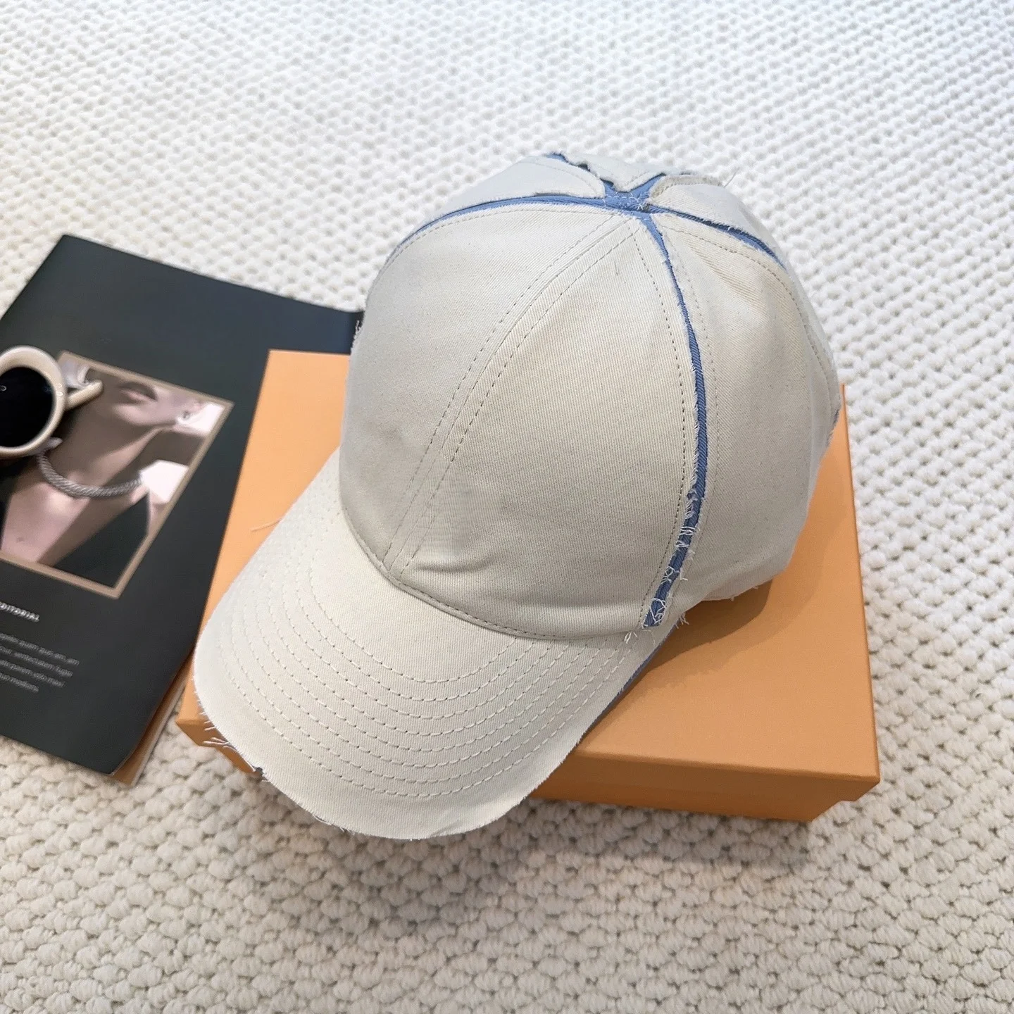 

Fashion Unisex Distressed Baseball Cap Business Quality Durable Headwear Couples Romantic Festival Gift Stylish Similar Hats