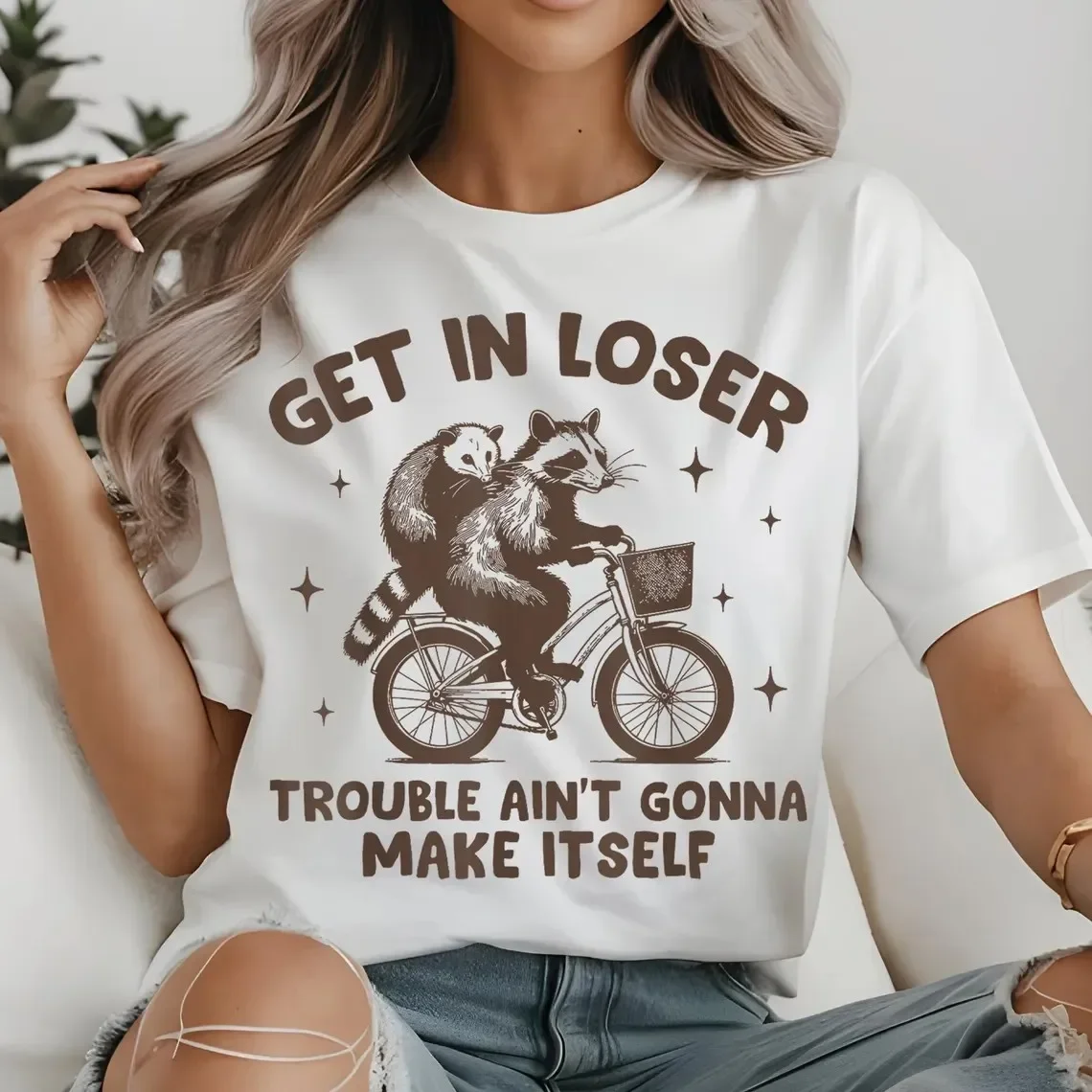 تي شيرت Feral Girl للخريف الراكون لطيف ولكن Feral Raccoon تي شيرت ملابس الشارع الشهير بأكمام قصيرة جرافيك للسيدات قطع علوية هاراجوكو أنيقة جرافيك