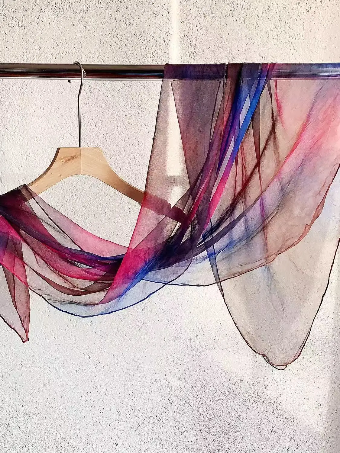 

2026 Women Gradient Color Sheer Silk Scarf Transparent Chiffon Shawl Wrap Elegant Airy Neck Scarves for Wedding Party Daily Wear