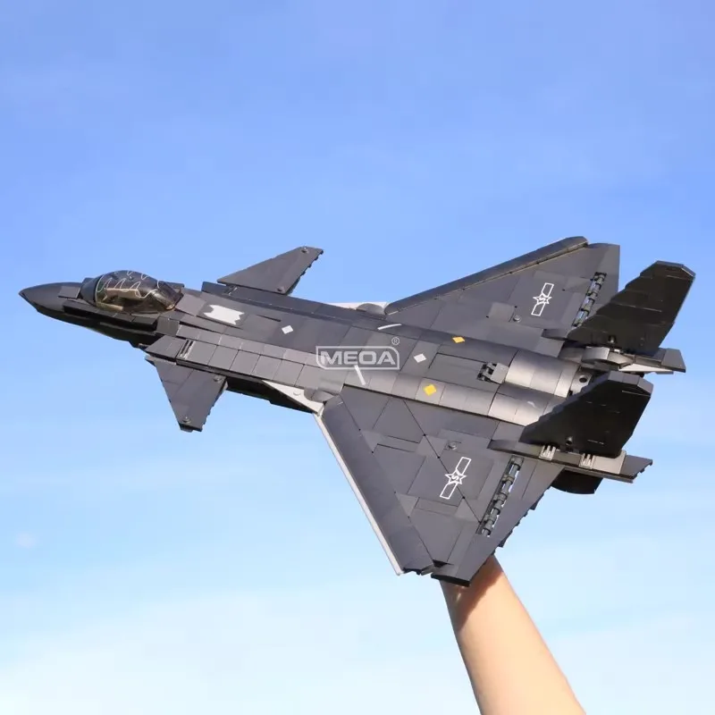 953pcs J-20 Fighter Building Block Set Military Stealth  Aircraft Brick Self-assembly Jet Plane Model Collection Toys Boy Gift