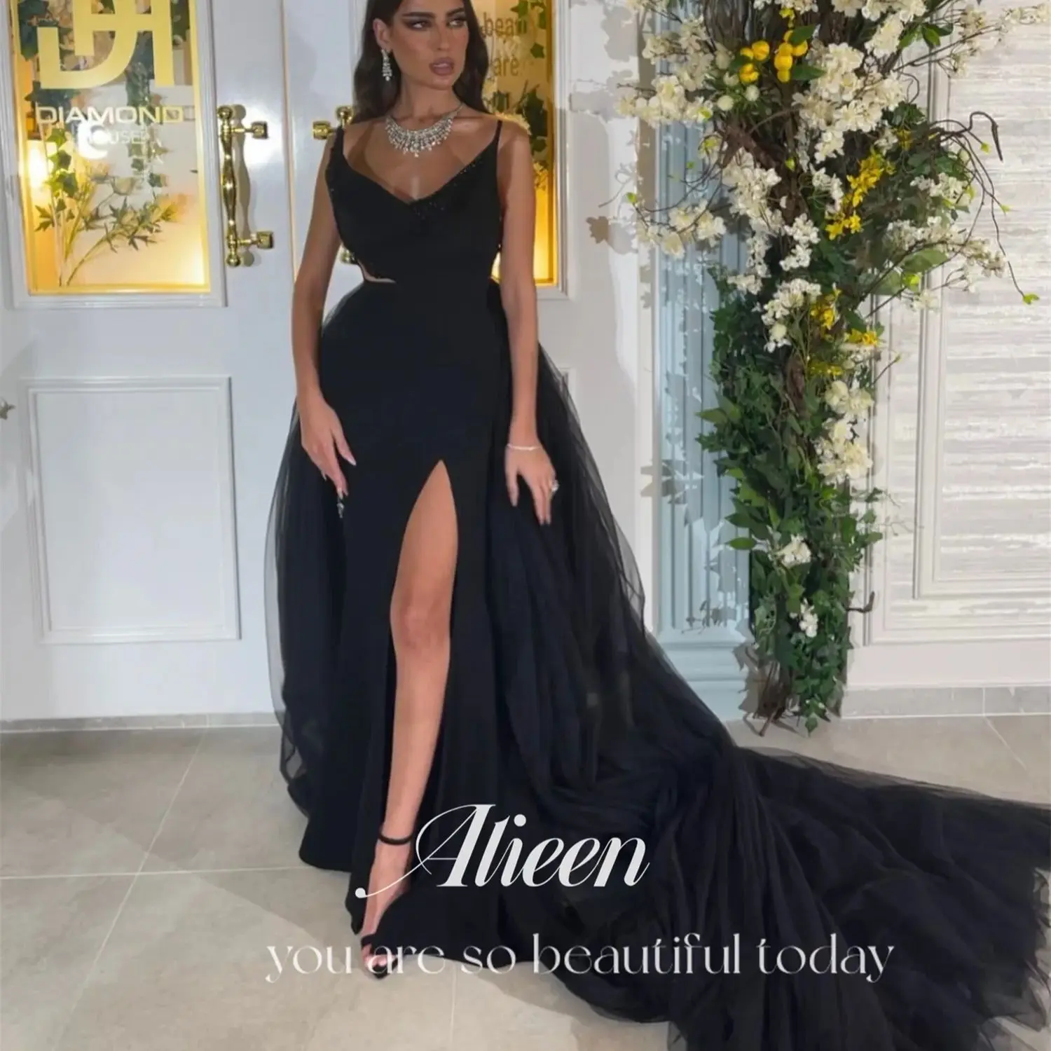 

Aileen Long Tail Black Shiny Customized Wedding Party Dress Luxury Evening Dresses 2024 Elegant Woman Gala Prom Graduation Women