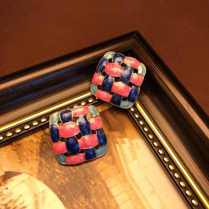Retro stud earrings antique alloy geometric blue pink checkerboard design earrings серёжки