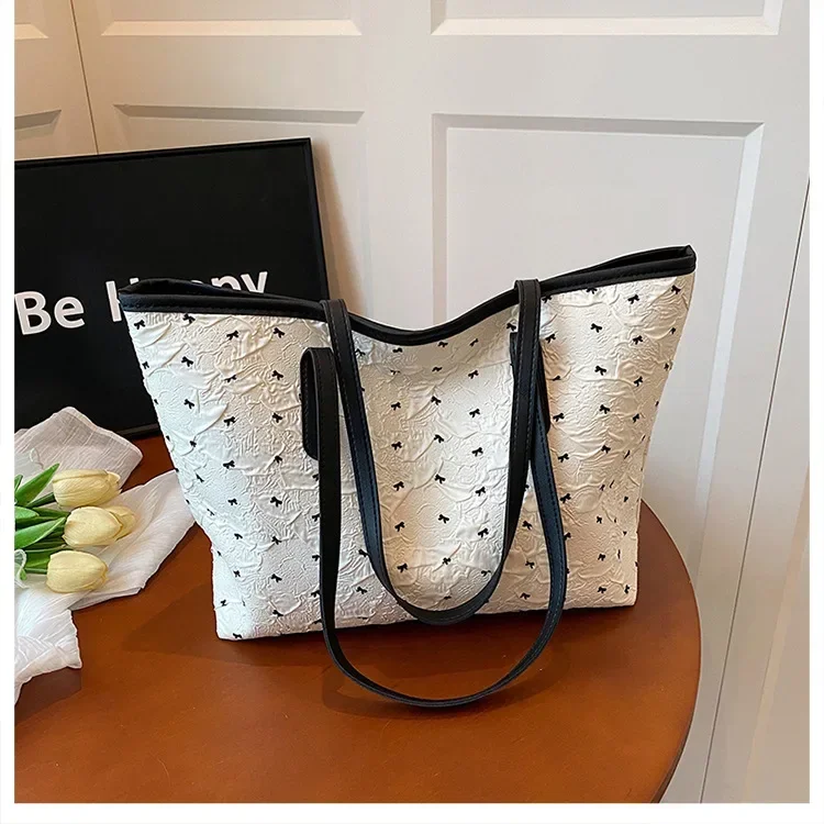 Sommerliche, farbenfrohe Tragetasche mit Schleife für Damen, große Kapazität, trendige, vielseitige Hand- und Schultertasche, ideal für Pendler, Alltag und Freizeit. – Detail 17